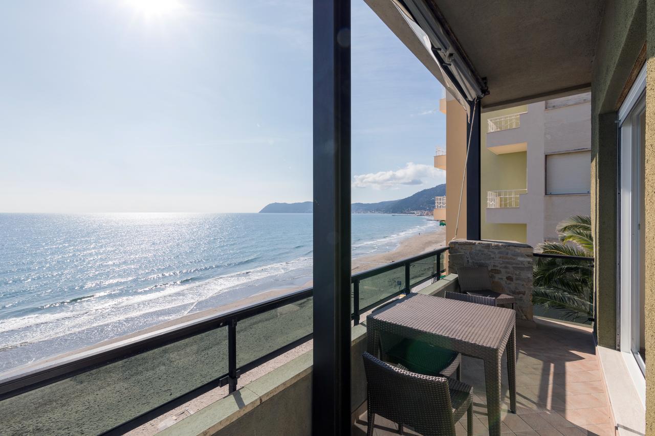 Residence Sole Mare Alaxi Hotels Alassio Exterior foto