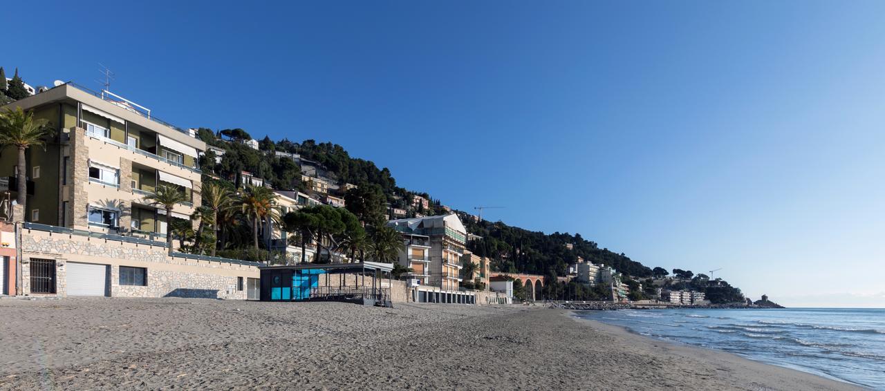 Residence Sole Mare Alaxi Hotels Alassio Exterior foto